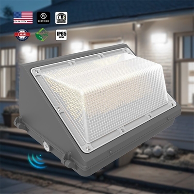 DLC UL คุณภาพสูง 120W นอกกันน้ํา LED ผนัง Pack แสง อลูมิเนียมร่าง Pohotocell สําหรับการรับรองสวนถนน